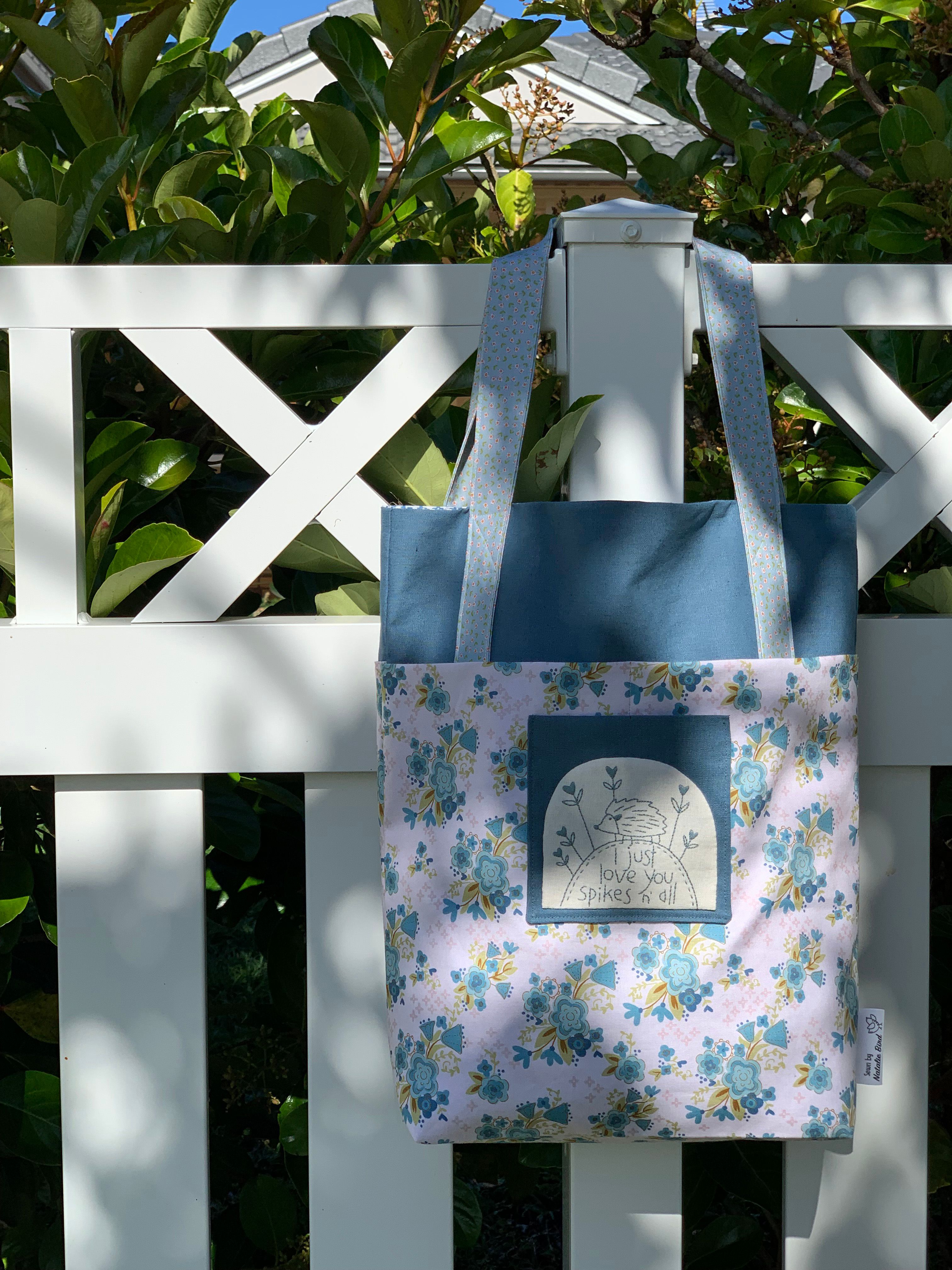 TBH-D386, Big Blue Shopper Pattern (Blume & Grow collection), Finished size: 15" x 16" + straps