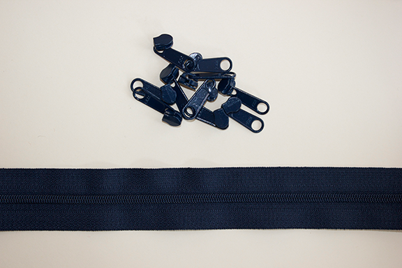 Zipper Large, 2 meter/6 sluiters, Dark Blue / Donker Blauw